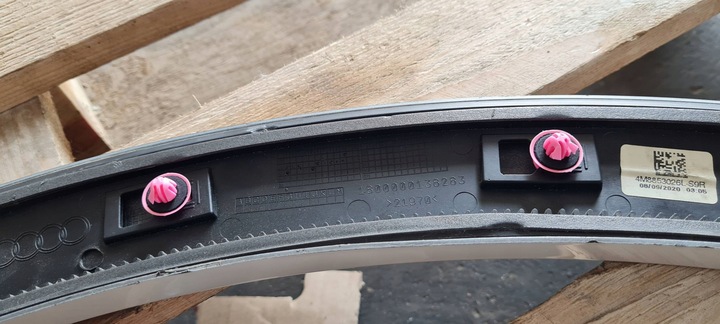 фото №12, Sq8 4m q8 планка накладка бампера крыльев правые зад ls9r 4m8853026l