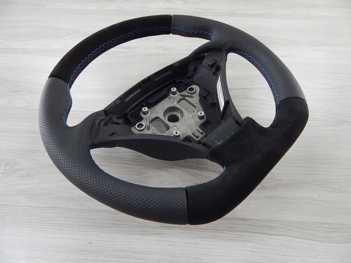 фото №8, Bmw e60 рестайлинг e61 - руль новая кожа sport алькантара