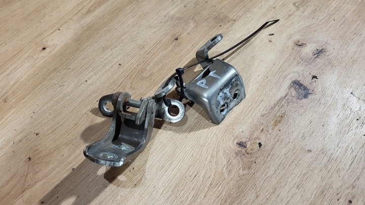 фото №6, Петли дверь правые зад комплект honda civic viii 8 ufo hb 5d nh701m