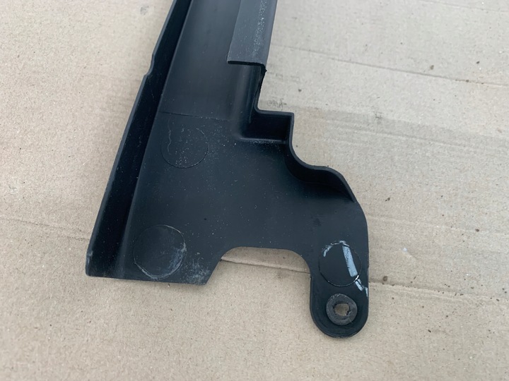 фото №13, Ford mustang mach-e 2021r планка рамка скла двері лівий зад оригінал