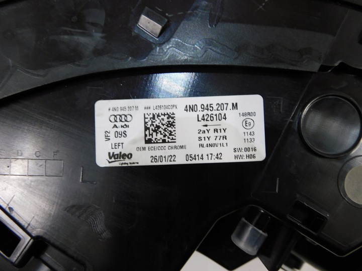 фото №11, Audi a8 d5 4n лампы зад накладка oled matrix