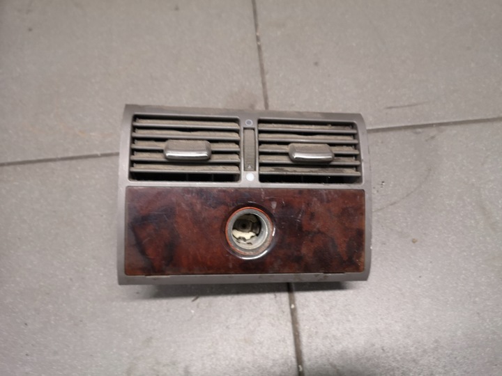 фото №1, Решітка повітропровід тунелю зад audi a8 d2 4d0819203g