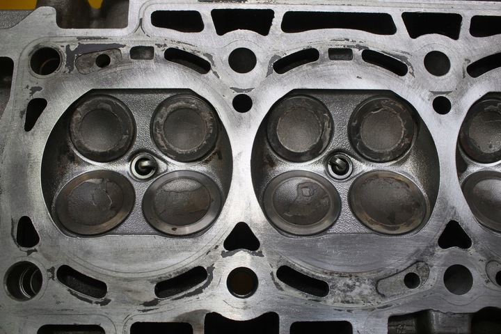фото №15, Головка peugeot 607 10lj02 2.2 b 3fz 9634402210