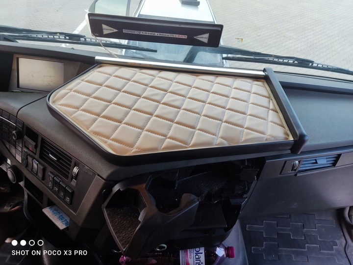 фото №1, Полиця столик na капот tir volvo fh 4 od 2013r