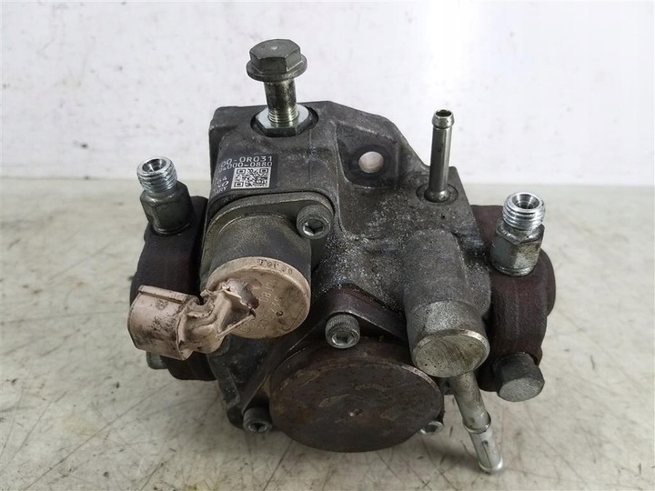 фото №1, Насос впрыскивающий lexus is ii 2.2diesel 177km denso 22100-0r031