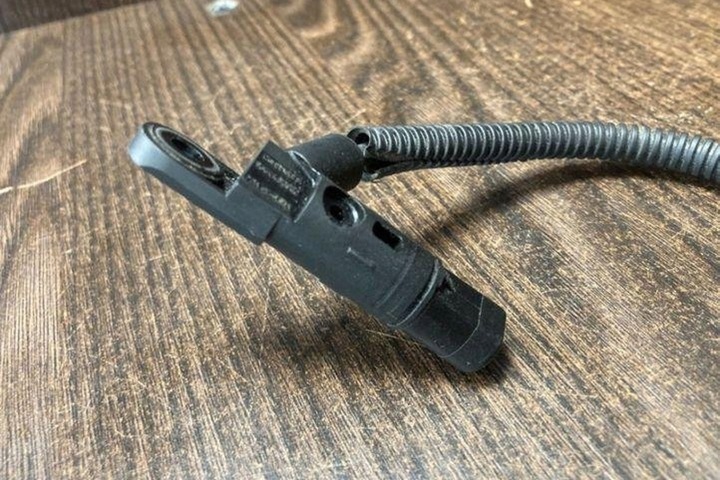 фото №8, Датчик положение вала коленчатого volvo v50 mw 9664430980 1.56l дизель