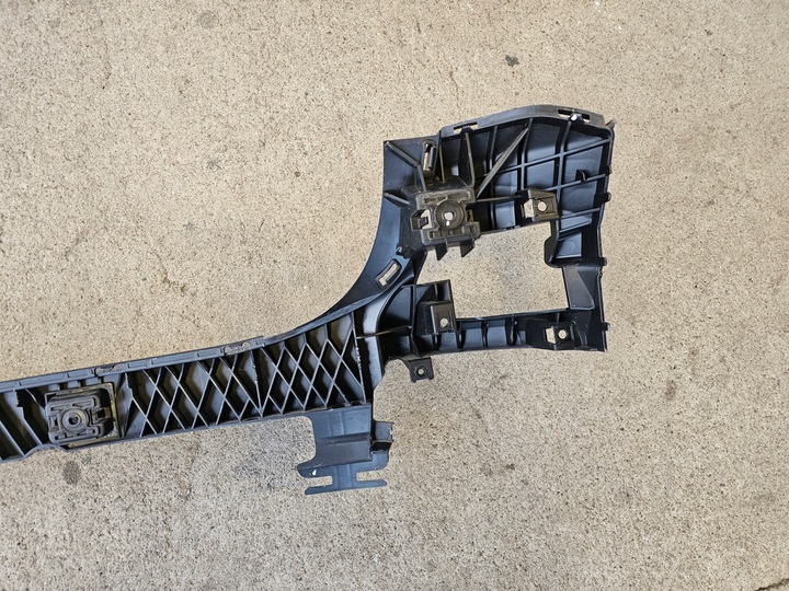 фото №8, Audi q3 ii 83a ковзун підсилювач кріплення бампера зад 83f807385