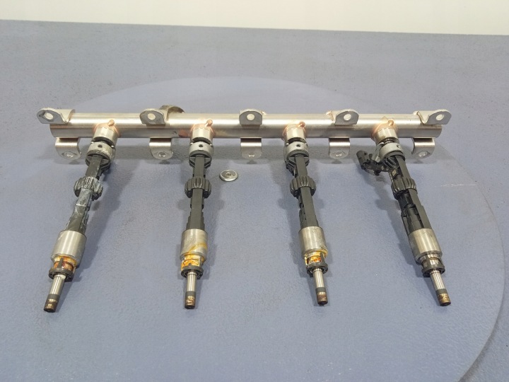 фото №8, Audi q8 rsq8 4m8 4.0 tfsi паливна рейка  0p2133315a