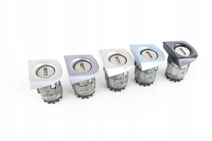 фото №4, Вставка замка двері audi a4 b7 04-08 англієць