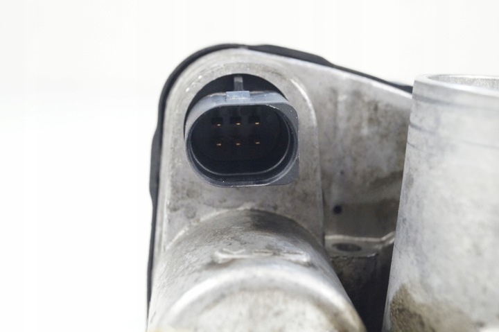 фото №8, Golf iv дроссельная заслонка газа 1,4 16v 036133062 axp