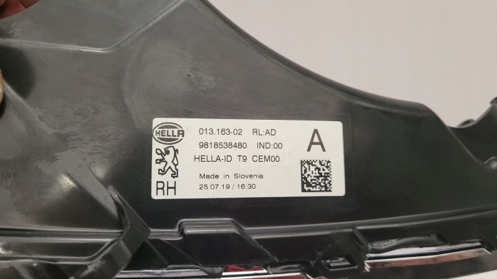 фото №5, Поворотник led правое peugeot 308 t9 рестайлинг новый