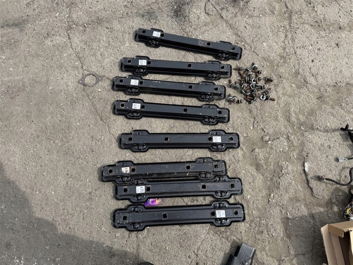 фото №13, Сидіння диван зад шкіра сидіння + кронштейни ford custom tourneo 12-23r