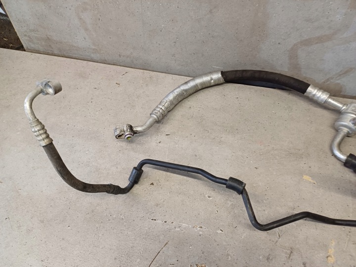 фото №13, Шланг кондиционера vw golf iv 1.4 16v. комплект 3szt. nr. 1j1820743k