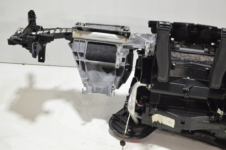 фото №12, Отопитель комплектная mercedes w213 e класс европа каркас панели усилитель