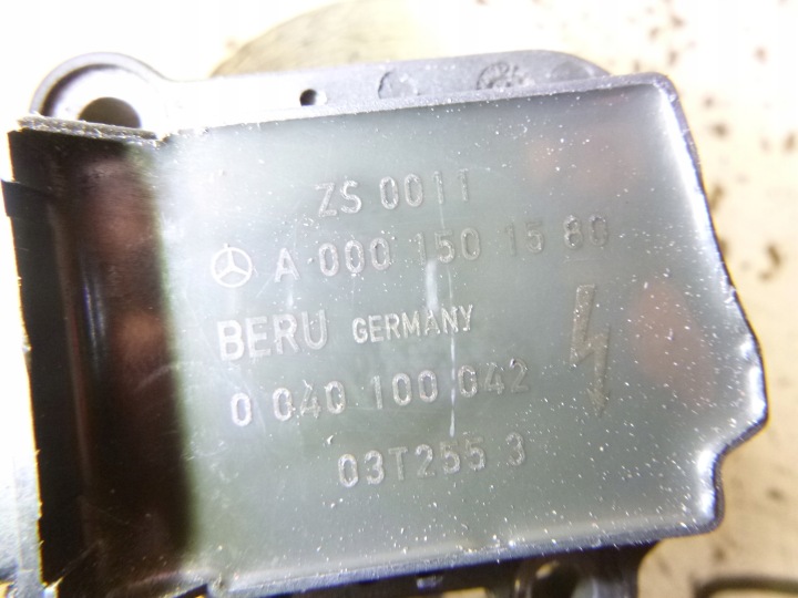 фото №11, Катушка зажигания mercedes w203 1.8 2003r. a0001501580