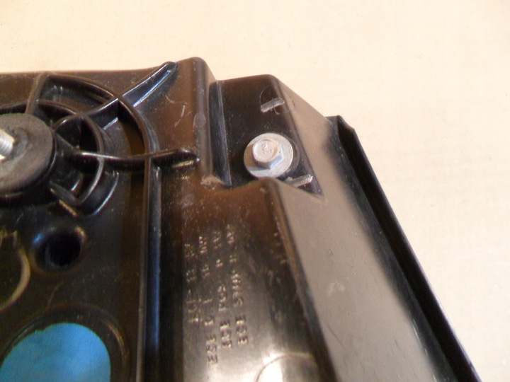 фото №13, Tesla модель лампа права зад задня w крило європа