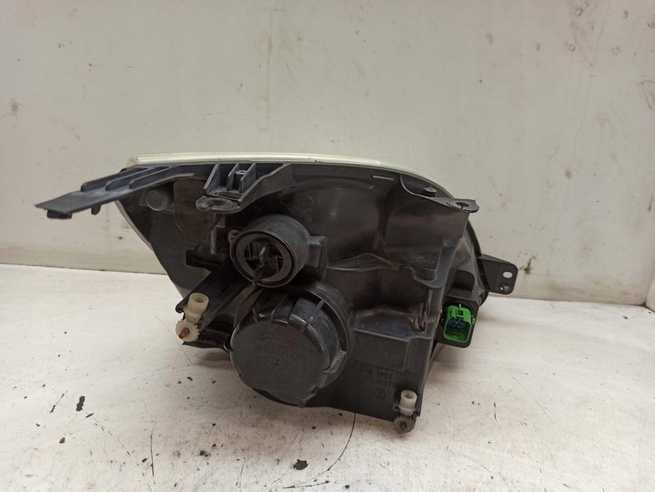 фото №7, Fiesta mk6 рестайлинг 5-08 лампа перед левая 2s6x13w030aj