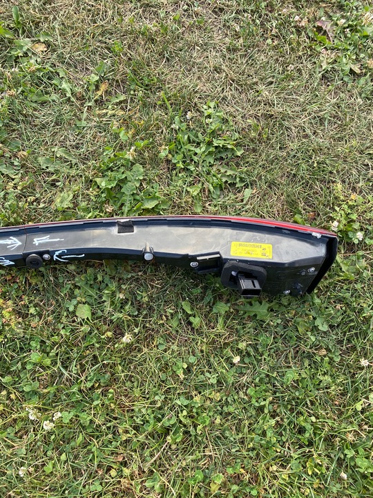 фото №7, Лампа зад средняя cupra formentor повреждённая