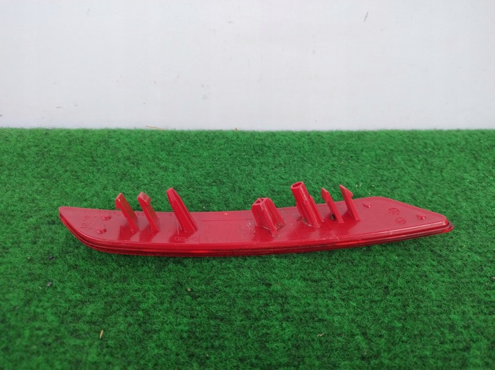 фото №2, Jaguar i-pace левый отражатель бампера зад лампа отражающая оригинальная новая