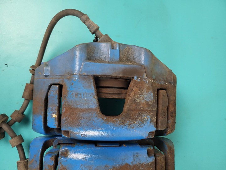 фото №5, Volvo v40 ii ford focus st 14r суппорт тормозной перед левый правые 975 976