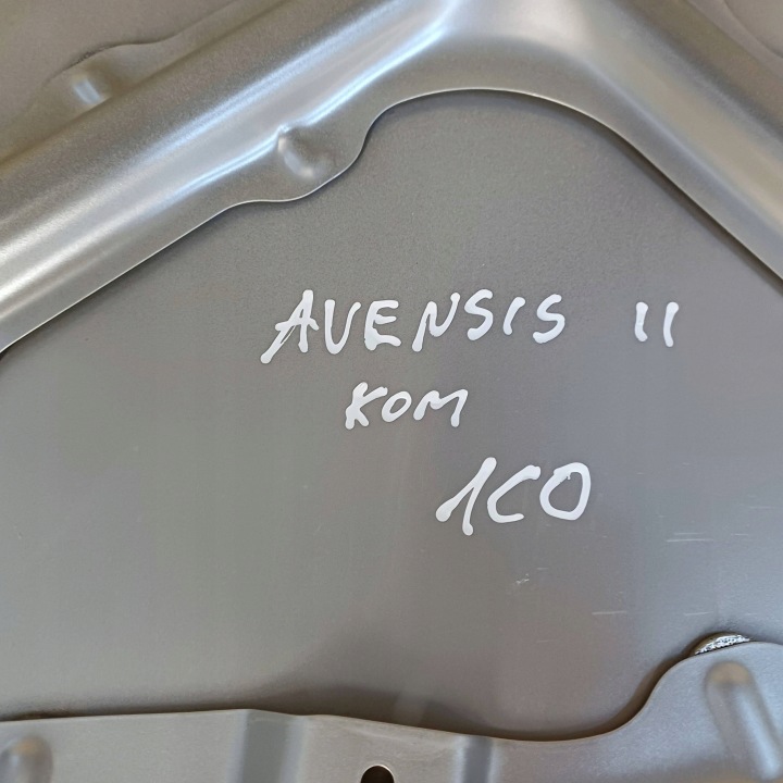 фото №15, Капот крышка двигателя toyota avensis ii t250 универсал lak: 1c0 nr563