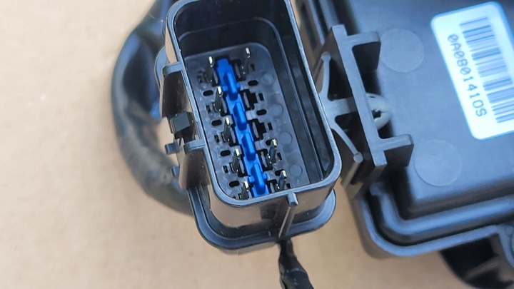 фото №11, Крышка гнездо зарядки hyundai kona электрический ev 18-20 оригинальный номер 86340-k4000 новая