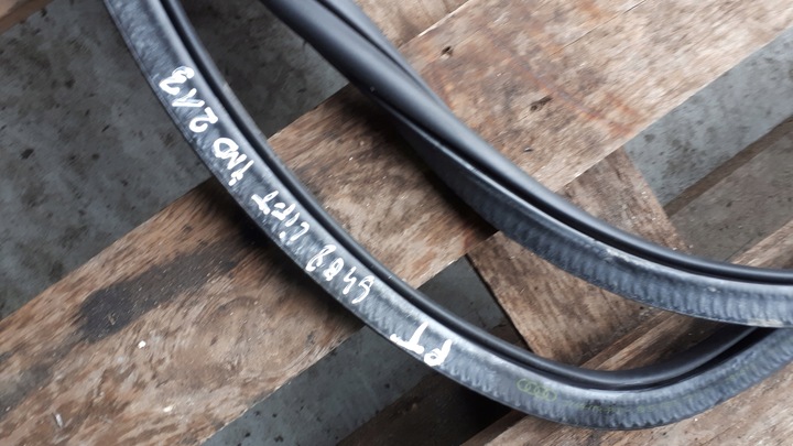 фото №5, S4 b8 рестайлинг a4 прокладка дверь правая зад sedan