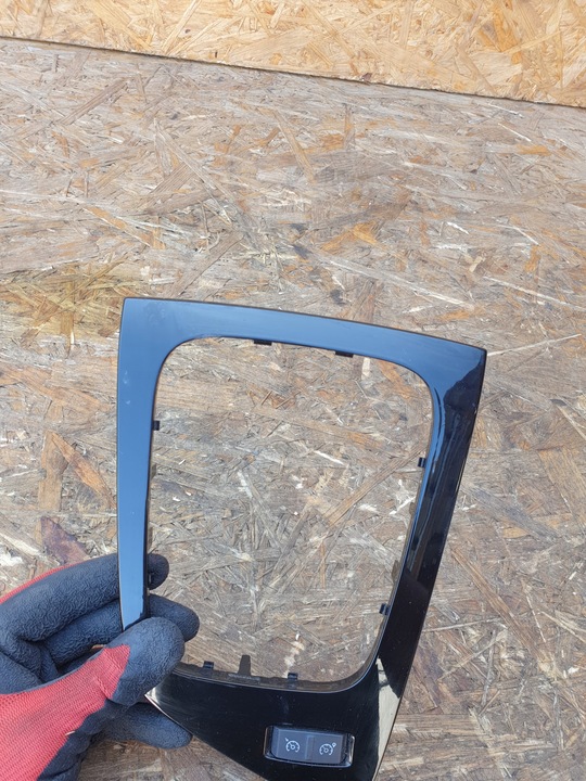 фото №2, Renault captur рамка коробки передач рамка тунелю