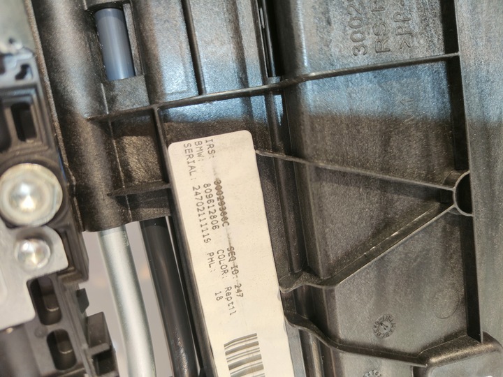 фото №16, Люк стеклянный панорама sky lounge bmw g06 f96