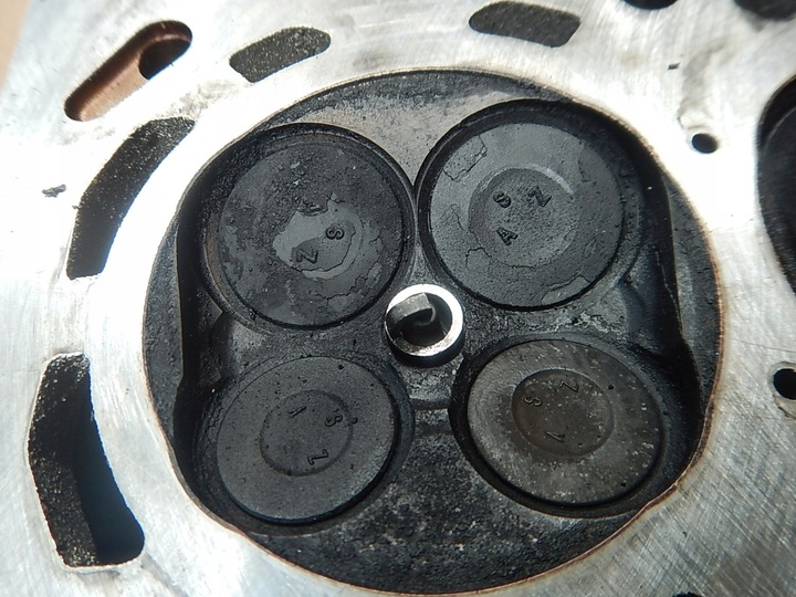 фото №12, Головка головка двигуна audi vw paassat b6 seat leon 1.6 mpi 06b103373t