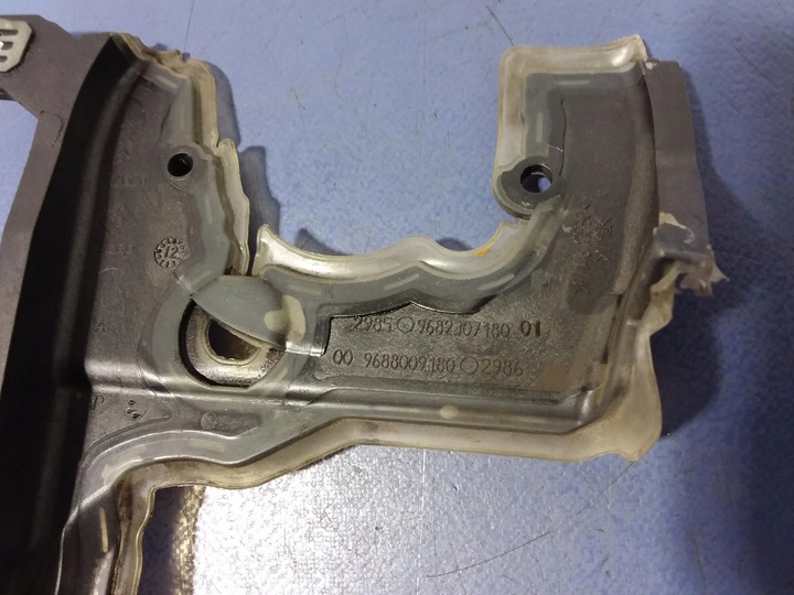 фото №4, Peugeot 508 2.0hdi rhx кришка розподільний вал 9688009180