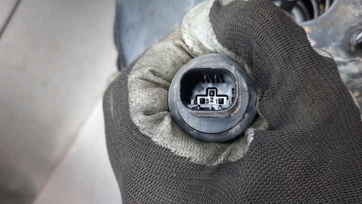 фото №10, Підсилювач гальмівні 30665452 volvo xc90 02-14r англія