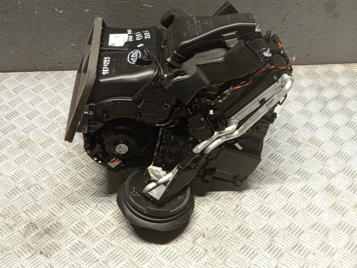 фото №13, Bmw (oem) 9871295 2' f44 обігрівач подання повітря