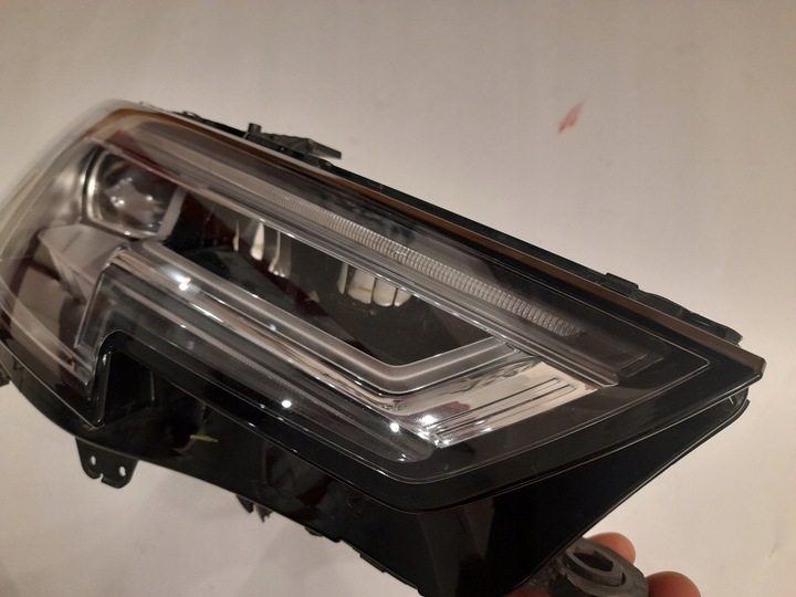 фото №10, Лампа правая audi a4 b9 полный led usa