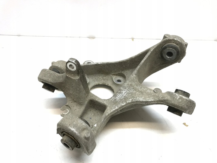 фото №1, Tesla модель 3 поворотный кулак задняя правая 1044416-00-f