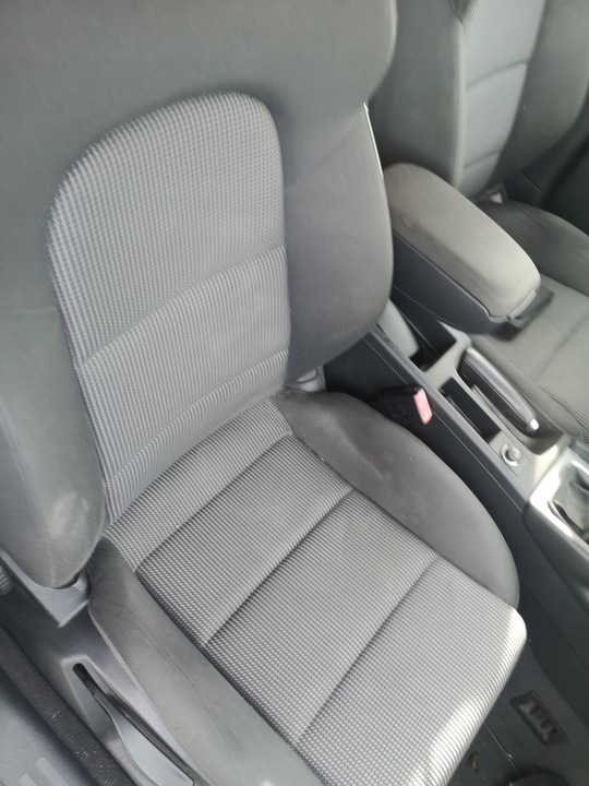 фото №7, Сиденья audi a3 sportback рестайлинг 2010r обивка двери