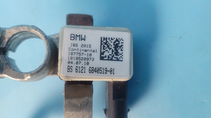 фото №12, Bmw 5' g31 518d touring 18r клема мінус трубка  акумулятора 6840519