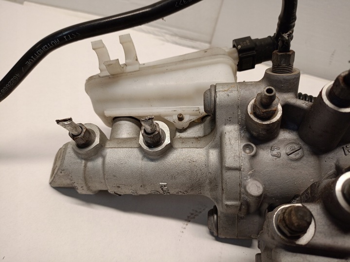 фото №7, Насос тормозная усилитель renault zoe