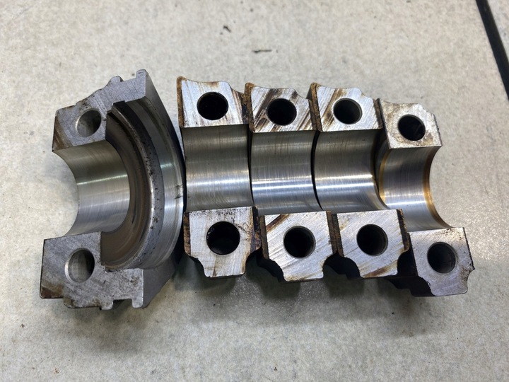 фото №12, Головка цилиндров вал passat b5 1.6 050103373