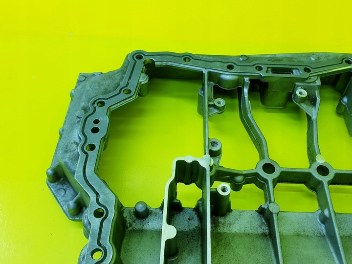 фото №8, Поддон масляная верхняя a8 d4 a6 c7 s4 3.0 tfsi cre