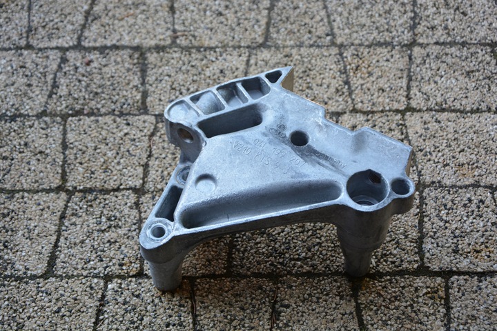 фото №12, Крепление двигателя vw jetta 2,0 tdi 15- vag 04l199207