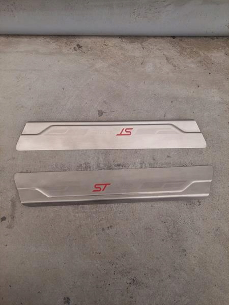 фото №1, Ford fiesta mk8 st line планка порогова накладка dekor