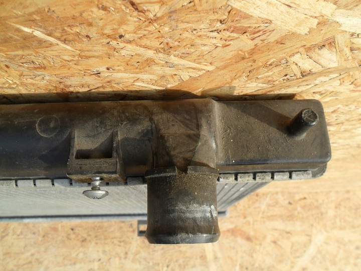 фото №9, Nissan almera tino v10 01- радіаторів води