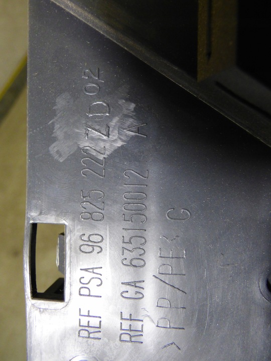 фото №9, Крепление обивка багажника citroen c3 picasso