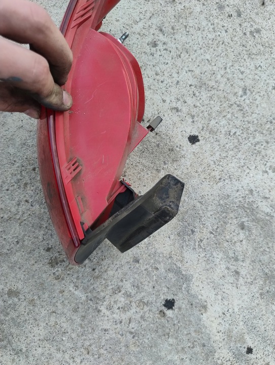 фото №6, Audi a4 b8 універсал лампа ліва задня зад w крило 8k9945095