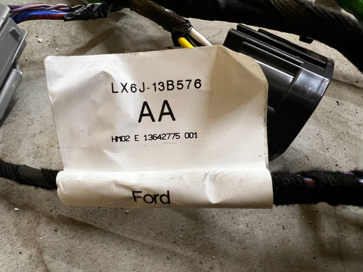 фото №9, Джгут установка інтер'єру ford kuga mk3 втулка стабілізатора