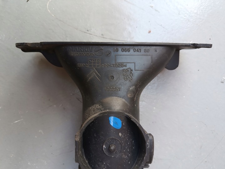 фото №10, Peugeot 308 ii t9 13-- 1.2 1.6 повітропровід уловлювач повітря 9806604180