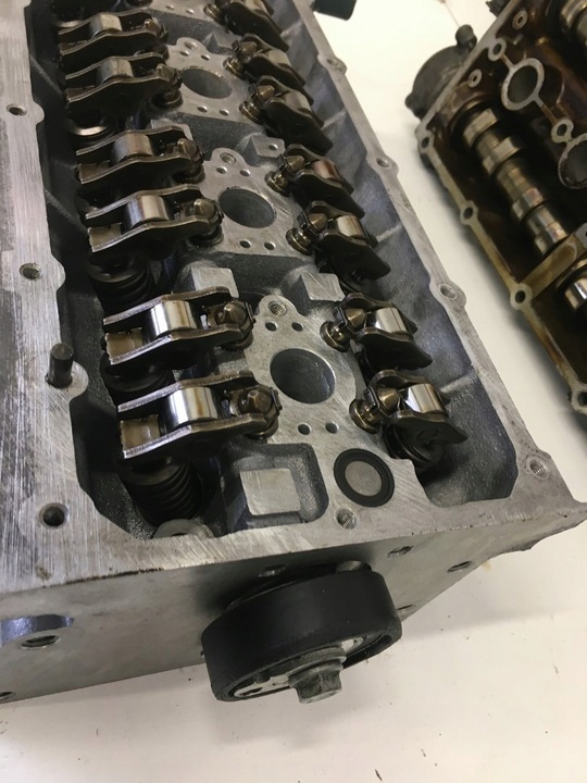 фото №9, Головка відновлена комплектна з розподільчі вали vw 1.6 fsi 16v 036103358f audi