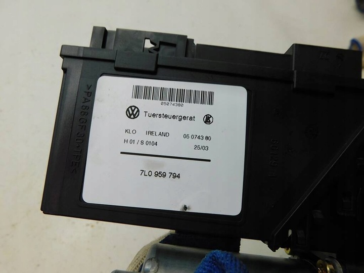 фото №7, Porsche cayenne i 03-10 двигунчик скла правий зад