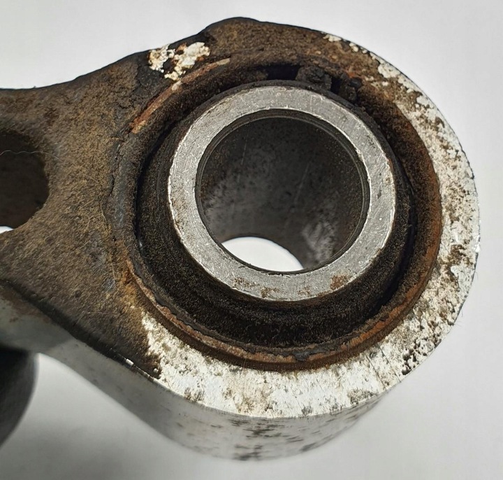 фото №4, Лапи кронштейн крепление nissan primera p12 1.8